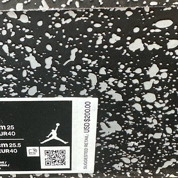 Nike Air Jordan 4 Retro Military Black Sneakers - Picture 7 of 9